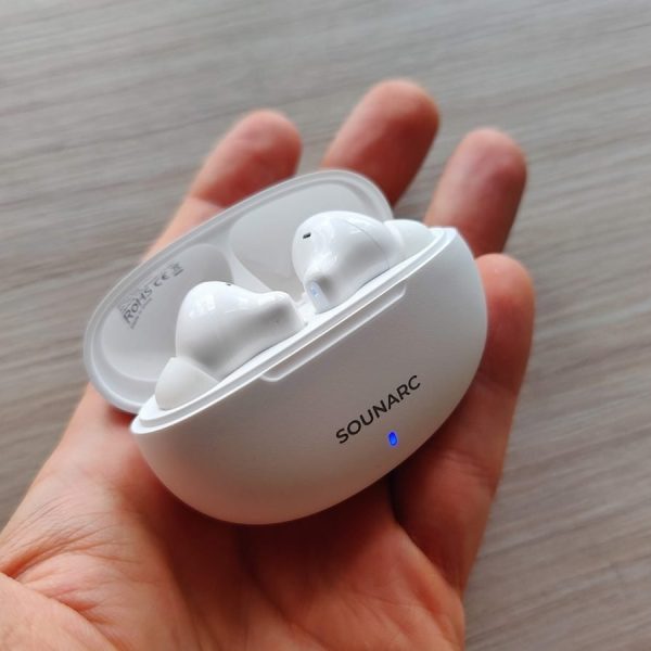 SOUNARC Q1 True Wireless Bluetooth Earphone, Quad mics Clear Call Earbuds, Shaking Bass AirPods, Touch Control – White